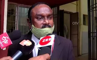 ରାଜନୀତିର ଛତ୍ର ଛାୟା ତଳେ ଅସାଧୁ