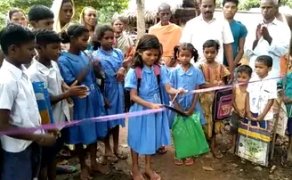 ପନିକି ଧରି ରାସ୍ତା ଉଦଘାଟନ କଲେ ଛାତ୍ରଛାତ୍ରୀ