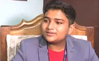 ନବମ ଶ୍ରେଣୀ ଛାତ୍ର କୋଟିପତି