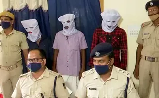 ଡିକି ଭାଙ୍ଗି ଲୁଟୁଥିଲା, ବିବାହ ପାଇଁ ପ୍ରେମିକକୁ ଦେଇଥିଲା ସୁନାଗହଣା