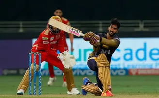 ଭେଙ୍କଟେଶଙ୍କ ଅର୍ଦ୍ଧଶତକ, କେକେଆର୍ ୧୬୫/୭