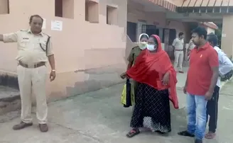 କୋଟିଏରୁ ଊର୍ଦ୍ଧ୍ୱ ଟଙ୍କା ଆତ୍ମସାତ୍ ଅଭିଯୋଗରେ ମହିଳା କିରାଣି ଗିରଫ