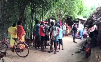 ନୃଶଂସ ନାତି, ଟାଙ୍ଗିଆରେ ଆଈକୁ ହାଣିଦେଲା