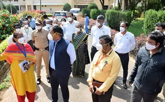 ମେଡିକାଲ୍ କଲେଜରେ ଫୁଟିଲା କରୋନା ବୋମା, ୧୮୨ ପଜିଟିଭ୍