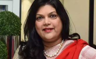 ଅଳ୍ପଦିନର କମ୍ପାନୀ, ଚମକାଇ ଦେଲେ ଫାଲଗୁନି