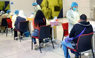 ଓମିକ୍ରନ୍ ଭୟ: ବିଦେଶାଗତଙ୍କ ୨ଥର କୋଭିଡ୍ ଟେଷ୍ଟ ଓ ୧୫ ତାରିଖ ସୁଦ୍ଧା ଶତପ୍ରତିଶତ ଟିକାକରଣ ନିର୍ଦ୍ଦେଶ