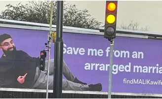 ବିଲ୍‌ବୋର୍ଡରେ ବିଜ୍ଞାପନ ଦେଇ ପତ୍ନୀ ଖୋଜୁଛନ୍ତି ଯୁବକ