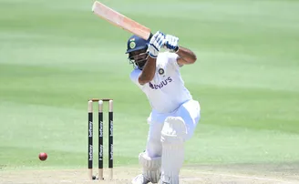 ଦକ୍ଷିଣ ଆଫ୍ରିକାକୁ ୨୪୦ ରନର ଟାର୍ଗେଟ୍ ଦେଲା ଟିମ୍ ଇଣ୍ଡିଆ