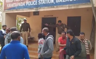 ଖନ୍ତପଡ଼ା ଥାନାରେ ହରିୟାଣା ପୁଲିସ୍-ସ୍ଥାନୀୟ ବାସିନ୍ଦା ମୁହାଁମୁହିଁ!