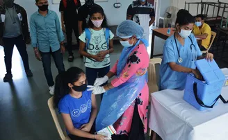 ବିଳମ୍ବରେ ଟିକା ନେବେ ଦଶମ ଓ ଦ୍ୱାଦଶ ଛାତ୍ରଛାତ୍ରୀ