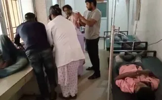 ବିବାହ ଭୋଜିରେ ଖାଦ୍ୟ ପରଷିବାକୁ ଯାଉଥିଲେ, ହଠାତ୍‌ ଘଟିଗଲା ଅଘଟଣ