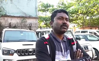 ଫାର୍ମାସିଷ୍ଟଙ୍କୁ ନିସ୍ତୁକ ପିଟିଲେ, ଟାଣି ଟାଣି ଥାନାକୁ ନେଲେ ଉତ୍ତ୍ୟକ୍ତ ଲୋକ