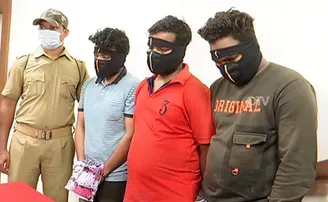 ଟ୍ୱିନ୍‌ ସିଟିରେ ବୁଲି ବୁଲି ଚେନ୍‌ ଛିଣ୍ଡାଉଥିଲେ, ମାଡ଼ି ବସିଲା ପୁଲିସ୍‌