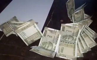 ଲାଞ୍ଚ ନେଉଥିବା ବେଳେ ମାଡ଼ି ବସିଲା ଭିଜିଲାନ୍ସ