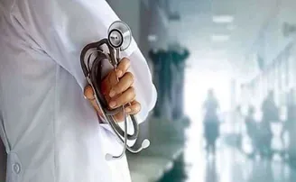 ଘରେ ରୋଗୀ ଦେଖିବା ମହଙ୍ଗା ପଡ଼ିଲା, ଡାକ୍ତର ଦମ୍ପତି ନିଲମ୍ବିତ