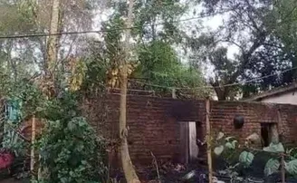 ଘରେ ଶୋଇଥିଲେ ପରିବାରର ୭ ସଦସ୍ୟ, ବାହାରୁ ତାଲା ପକାଇ ନିଆଁ ଲଗାଇଲେ ଦୁର୍ବୃତ୍ତ