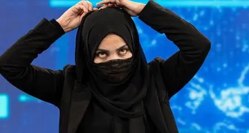 ଫତୱା ଜାରି: ମୁହଁ ଘୋଡ଼ାଇ ଟିଭିରେ ଆଙ୍କରିଂ କରିବେ ମହିଳା ଆଙ୍କର