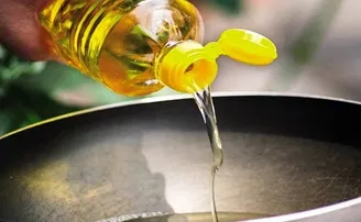 ତେଲ ଖେଳୁଛି ଗେଲ