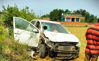 କାର୍-ବାଇକ୍‌ ମୁହାଁମୁହିଁ ଧକ୍କା, ବାପପୁଅ ମୃତ