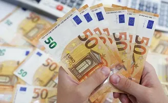 ଦୁଇ ଦଶନ୍ଧି ପରେ ୟୁରୋ ଓ ଡଲାରର ମୂଲ୍ୟ ସମାନ