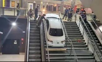 ଚୋରାଇ ନେଉଥିଲେ କାର୍‌, ହେଲେ...