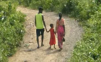 ଦେଢ଼ କିଲୋମିଟର ଦୂରରେ ଅଟକିଛି ବିକାଶ!