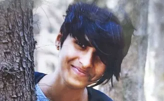 ଯେବେ ସହର ଶୋଇଯାଏ ପ୍ରେମିକାର ଖଣ୍ଡ ଖଣ୍ଡ ଅଙ୍ଗ ଧରି ବାହାରି ପଡ଼େ ପ୍ରେମିକ...