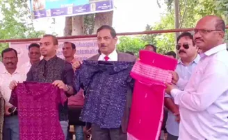 ଦିନେ ନେହରୁଙ୍କ ଦ୍ୱାରା ପ୍ରଶଂସିତ ହୋଇଥିଲା! ଏବେ ଲୁପ୍ତପ୍ରାୟ ‘ହାବସପୁରୀ’ ଶାଢ଼ୀ