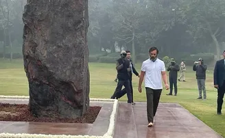 ଗରିବଙ୍କ କଥା କହି ଶୀତବସ୍ତ୍ର ପିନ୍ଧୁ ନାହାନ୍ତି ରାହୁଲ ଗାନ୍ଧି