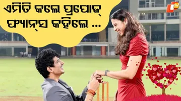 palash-muchhal-proposes