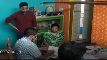 ଭିଜିଲାନ୍ସ ଜାଲରେ ବରିଷ୍ଠ କିରାଣୀ