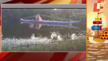 ୧୪୦ ଫୁଟ୍‌ର ଡଙ୍ଗା ଭସାଇଲା ଯୁବ ସଂଗଠନ