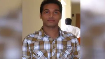 କରୋନା ପାଇଁ ଗାଁକୁ ଫେରିପାରୁନାହାନ୍ତି ଯୁବ ଇଞ୍ଜିନିୟର