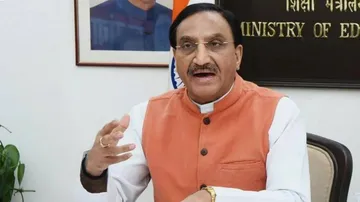 ମନ୍ତ୍ରୀମଣ୍ଡଳ ସଂପ୍ରସାରଣ ପୂର୍ବରୁ ଇସ୍ତଫା ଦେଲେ କେନ୍ଦ୍ରମନ୍ତ୍ରୀ ସନ୍ତୋଷ ଗଙ୍ଗୱାର ଓ ରମେଶ ପୋଖରିଆଲ