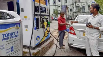 ନୂଆ ପେଟ୍ରୋଲିୟମ ମନ୍ତ୍ରୀ ଆସିବା ପରେ ପରେ ବଢିଲା ତୈଳ ଦର