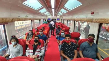 ଭାରତୀୟ ରେଳବାଇର ସଫଳତା : ଯାତ୍ରୀଙ୍କ ସେବାରେ ଭିସ୍ତାଡୋମ୍ କୋଚ୍‌