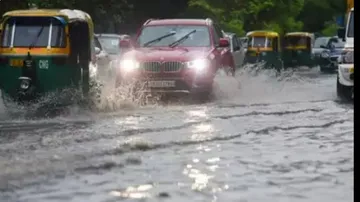 ସାଂଘାତିକ ବର୍ଷା, ରାତିରୁ ସକାଳ ଯାଏ ବର୍ଷିଲା ! ଅବସ୍ଥା ବେହାଲ..