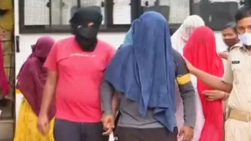 ଶିଶୁ ଚୋରି ରାକେଟ୍‌ରେ ଧନୀ ମହିଳା:  ମା’ କୋଳରୁ ଛୁଆଙ୍କୁ ଚୋରାଇ ବିକି ଦେଉଥିଲେ