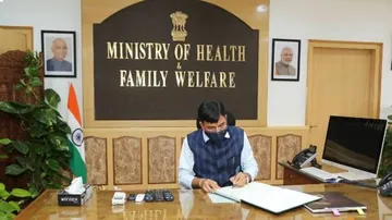 ଆକ୍ସନ ମୁଡରେ ସ୍ୱାସ୍ଥ୍ୟମନ୍ତ୍ରୀ : ମନ୍ତ୍ରଣାଳୟର ସମସ୍ତ ଫ୍ଲୋରରେ ଆଇଡିଆ ବକ୍ସ ଲଗାଇଲେ ମନସୁଖ ମାଣ୍ଡଭିୟ