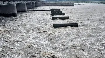 ବିପଦସଙ୍କେତ ଉପରେ ଯମୁନା: ଦିଲ୍ଲୀରେ ବନ୍ୟା ଆଶଙ୍କା