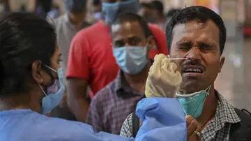 ଦେଶରେ ପୁଣି କରୋନା ଭୟ : ୧୧ ସପ୍ତାହ ଲଗାତାର ହ୍ରାସ ପାଇବା ପରେ ପୁଣି ବଢ଼ିଲା ସଂକ୍ରମଣ