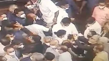 ବିରୋଧୀଙ୍କୁ ଟାର୍ଗେଟ୍‌ କରି ପ୍ରେସମିଟ୍‌ କଲେ ୭ କେନ୍ଦ୍ରମନ୍ତ୍ରୀ