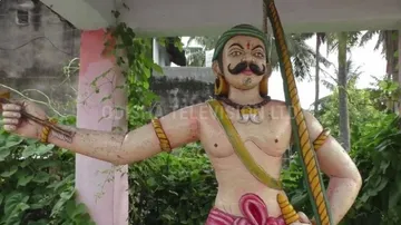 ସ୍ୱାଧୀନତା ସଂଗ୍ରାମୀ ଚକରା ବିଷୋୟୀ, ଏବେବି ଝୁରୁଛି ଘୁମୁସର ମାଟି...