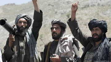 ୯୦ ଦଶକର କ୍ରୁର ତାଲିବାନ ଶାସନ : ସର୍ଟ ପିନ୍ଧିଲେ ମୁଣ୍ଡ କାଟ