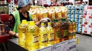 ଖୁବ୍‌ ଶୀଘ୍ର କମିବ ଖାଇବା ତେଲ ଦର !