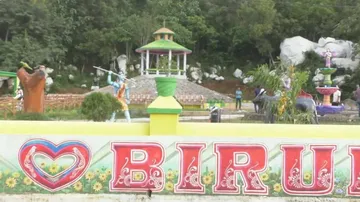 ମର୍ତ୍ତ୍ୟରେ ସ୍ୱର୍ଗର ଅନୁଭୂତି : ଗାଁର ଅପନ୍ତରା ମଶାଣି ପାଲଟିଛି ପାର୍କ, ଦେଖିବାକୁ ଲୋକଙ୍କ ଭିଡ଼ ଜମୁଛି