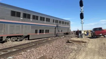 Train Derails In US