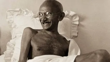 Why Mahatma Gandhi became Satyagrahi