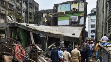 7 dead in Karnataka after house collapses