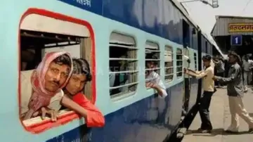 indian-railways-gutka